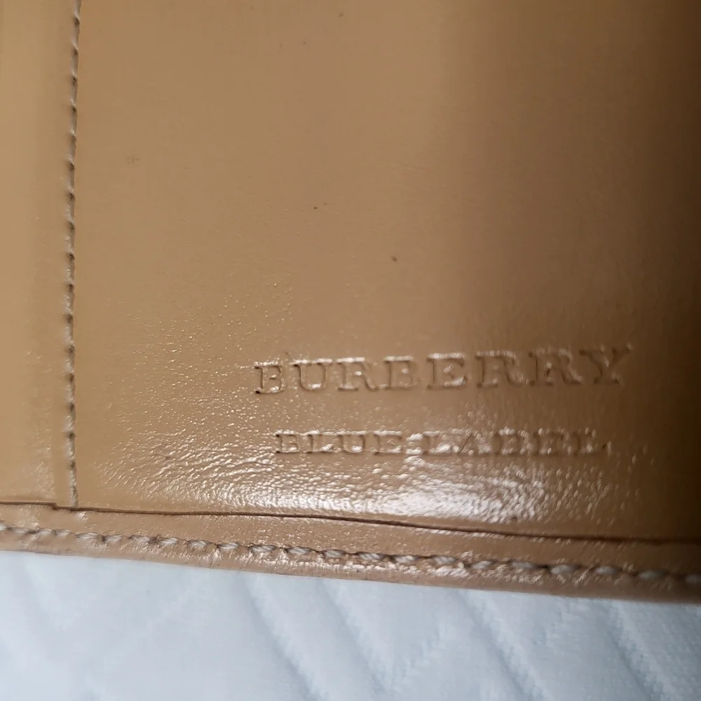 Burberry Beige and Brown Check Wallet - Picture 4 of 9